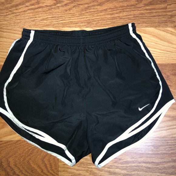 Nike running shorts - Picture 1 of 2